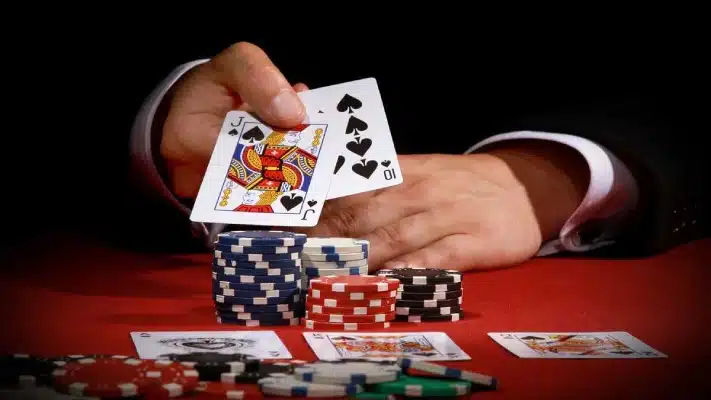 Tìm hiểu lối chơi đặc sắc, kịch tính của tựa game